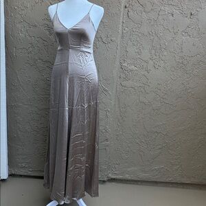SABLYN rare elegant silk taupe gown
